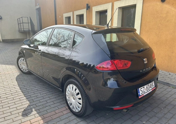 Seat Leon cena 17700 przebieg: 153000, rok produkcji 2011 z Będzin małe 352